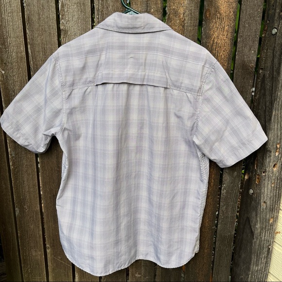 Merrell Vented Short Sleeve Button Down Shirt Sz M - Picture 11 of 14